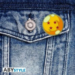 ABYstyle Dragon Ball - Pin's Boule De Cristal -ABYstyle Magasin dragon ball pin s boule de cristal 5c9263e218a6d